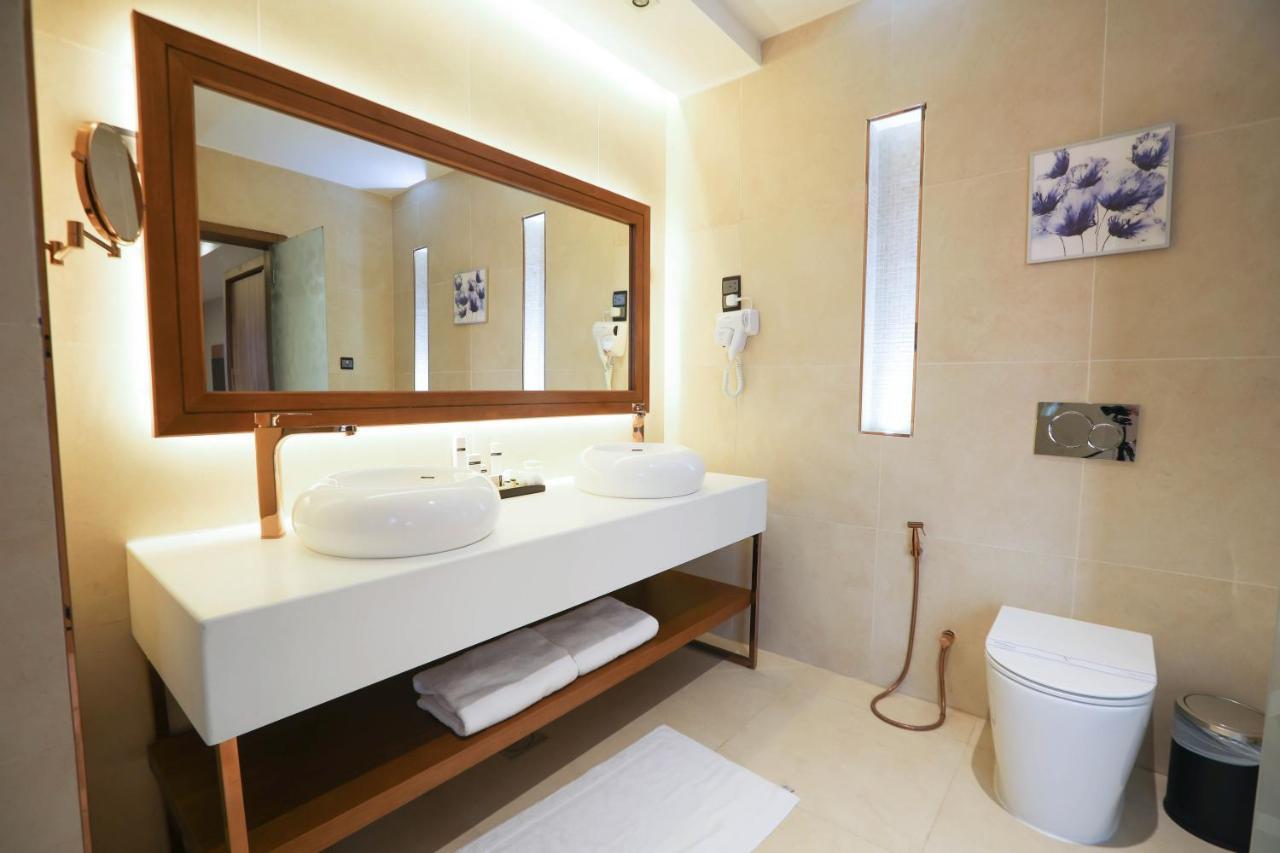 V Boutique Hotel 吉达 外观 照片